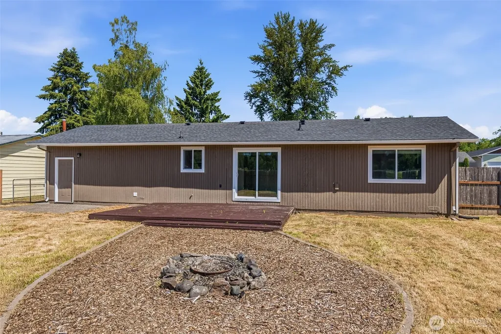 411 SE Brierwood Court Castle Rock WA 98611