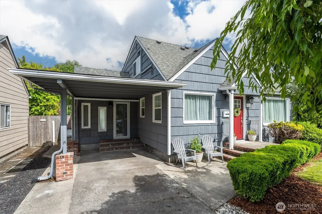 621 27th Avenue Longview WA 98632
