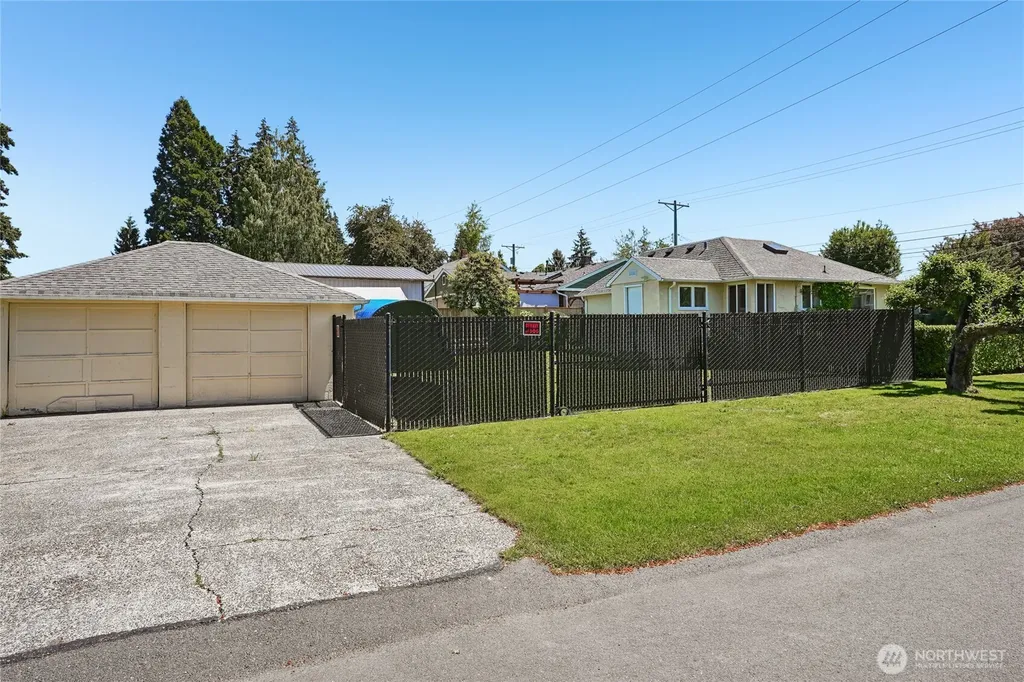 4521 N 18th Street Tacoma WA 98406