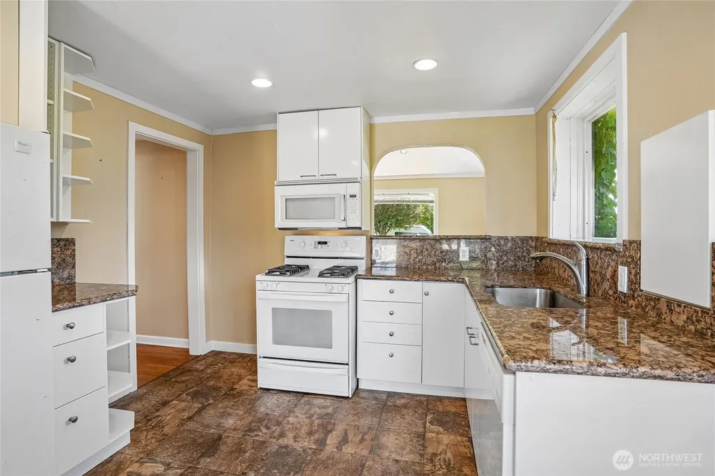 4521 N 18th Street Tacoma WA 98406