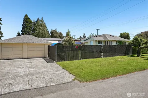 4521 N 18th Street Tacoma WA 98406