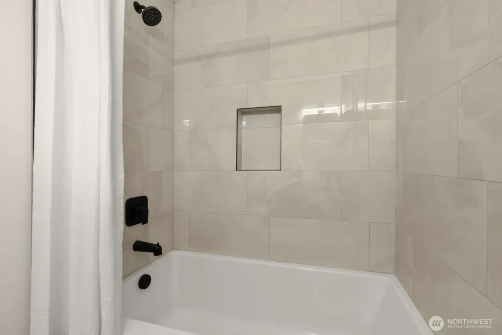 10811 NE 154th Court Bothell WA 98011
