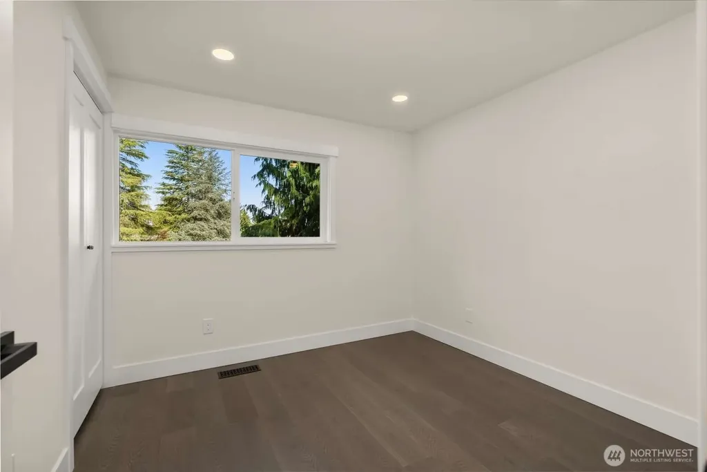 10811 NE 154th Court Bothell WA 98011