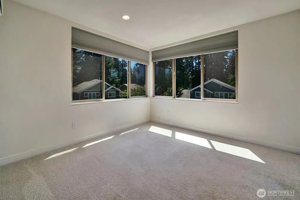 18402 Corliss Ave Avenue Shoreline WA 98133