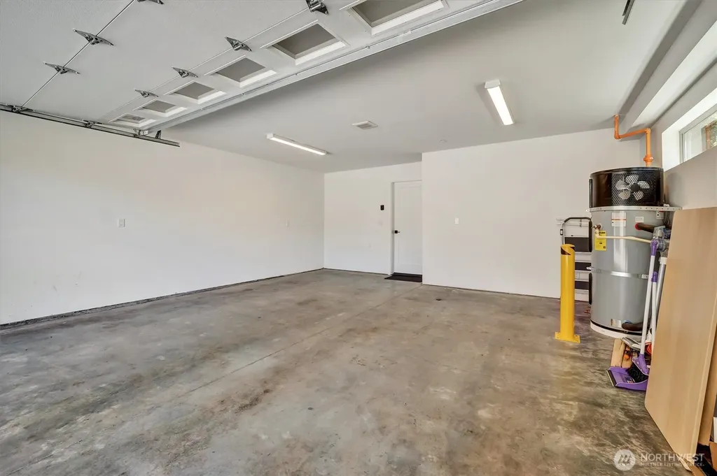 18402 Corliss Ave Avenue Shoreline WA 98133