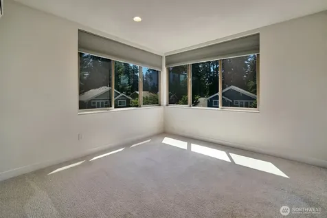18402 Corliss Ave Avenue Shoreline WA 98133