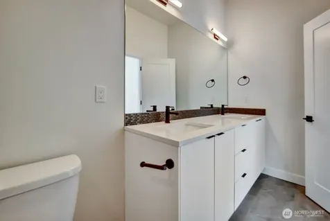 18402 Corliss Ave Avenue Shoreline WA 98133