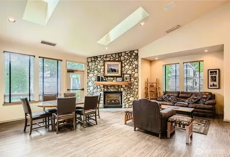 17610 134th Lane SE Renton WA 98058