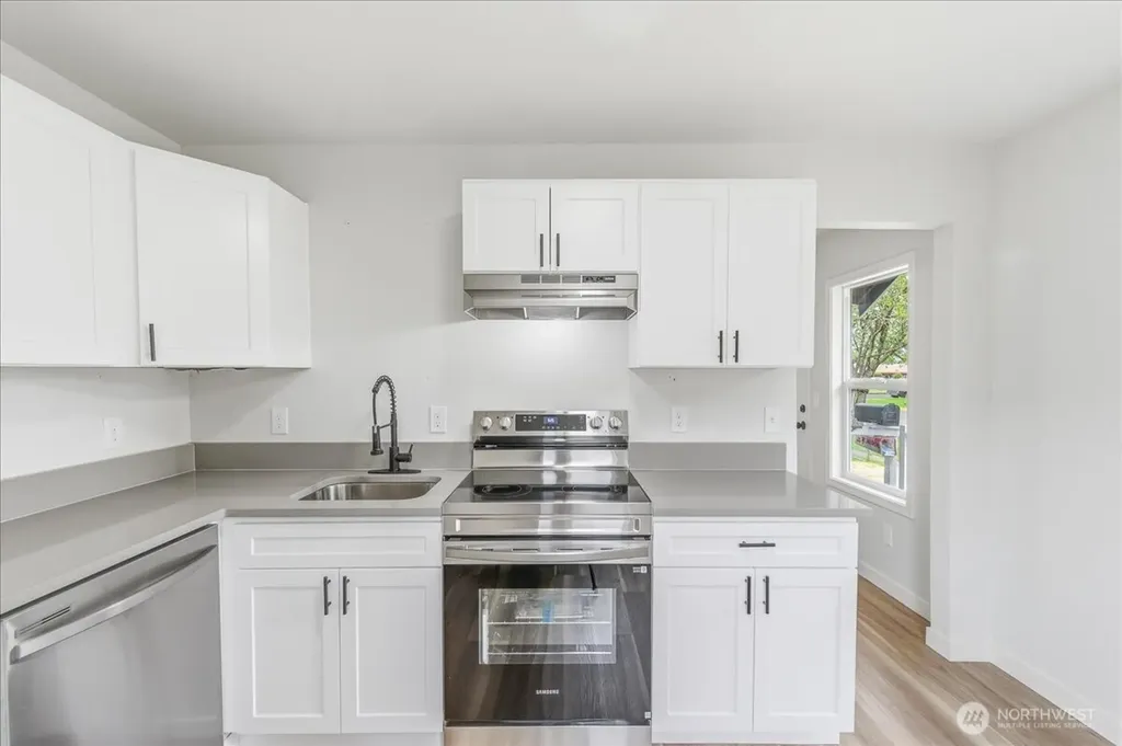 1116 9th Avenue Longview WA 98632