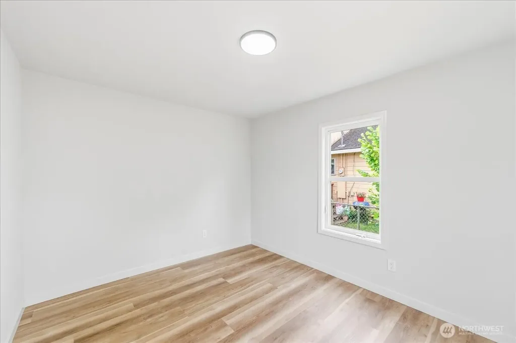 1116 9th Avenue Longview WA 98632
