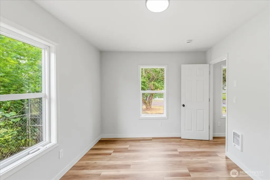 1116 9th Avenue Longview WA 98632