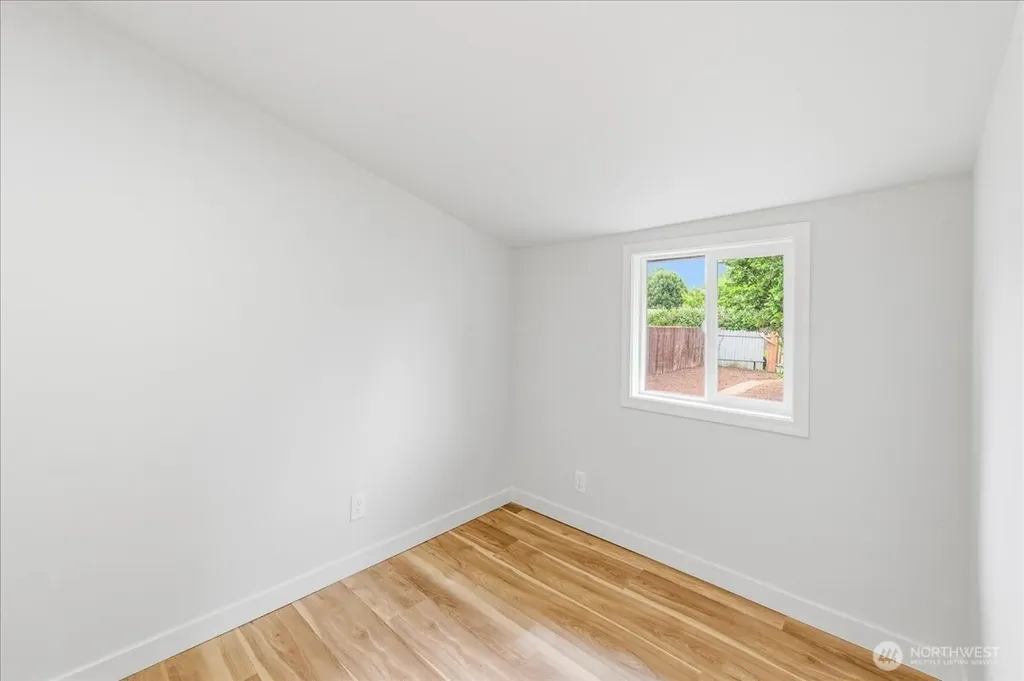 1116 9th Avenue Longview WA 98632