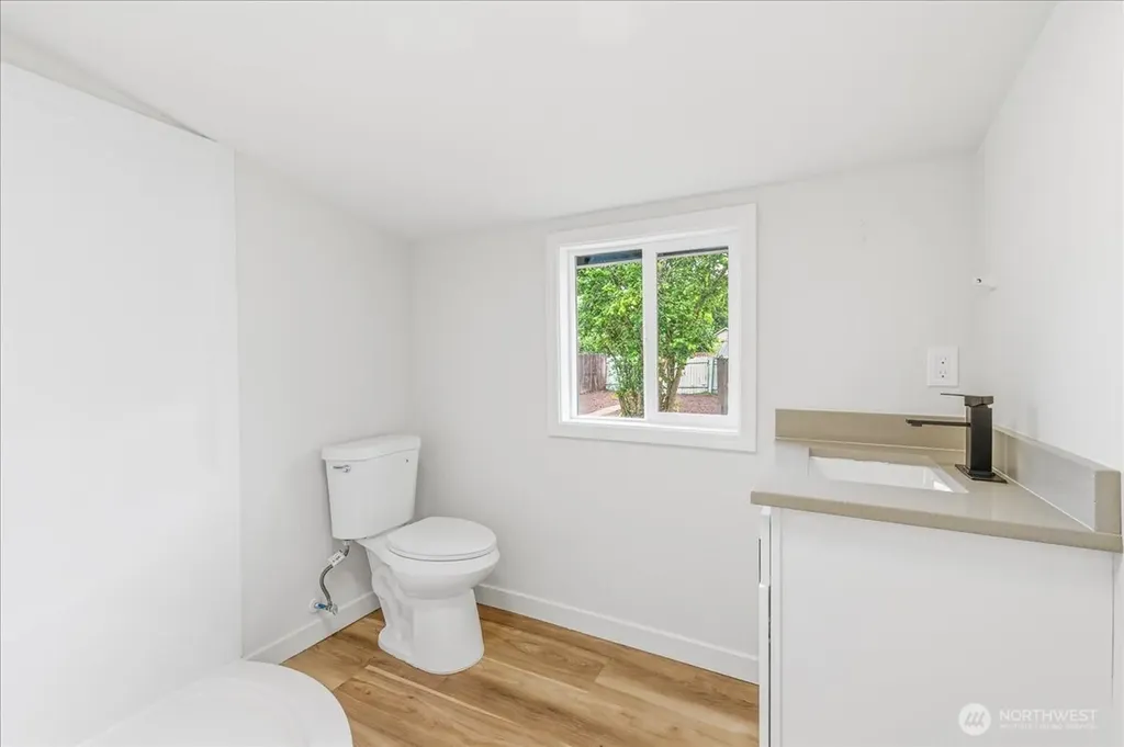 1116 9th Avenue Longview WA 98632