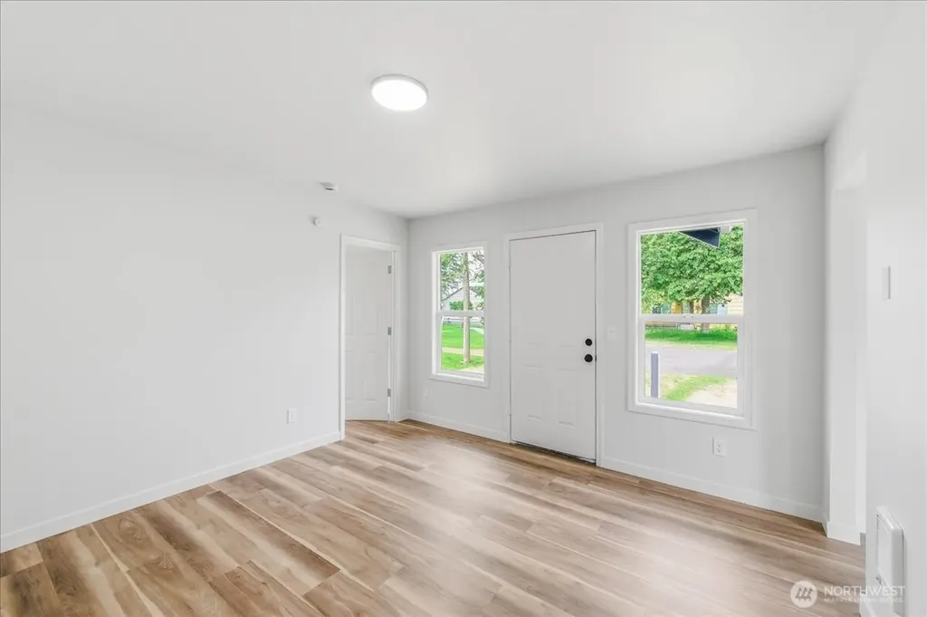 1116 9th Avenue Longview WA 98632