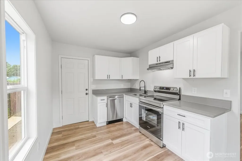 1116 9th Avenue Longview WA 98632