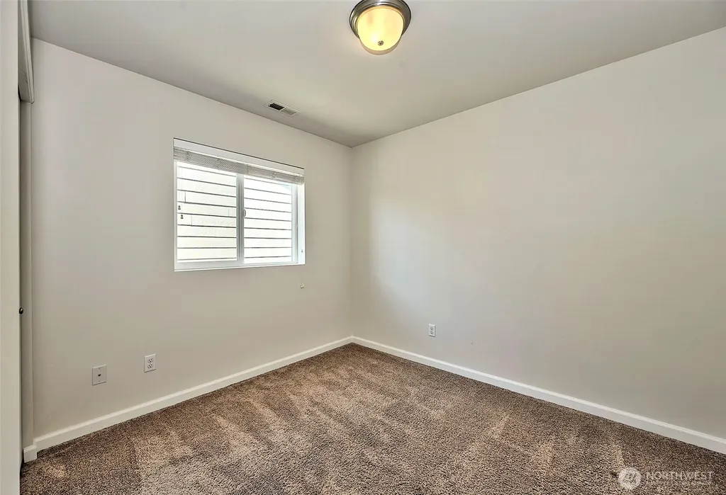 20231 4th Place W Lynnwood WA 98036