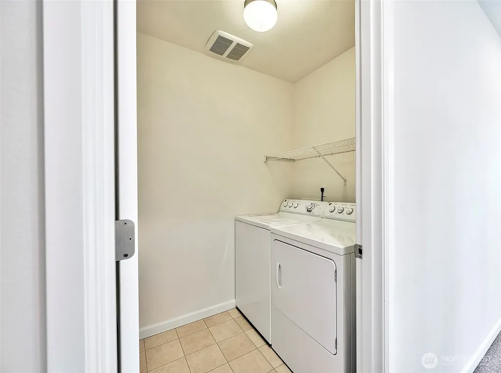 20231 4th Place W Lynnwood WA 98036