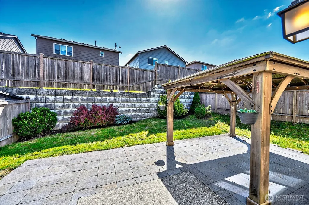 20231 4th Place W Lynnwood WA 98036