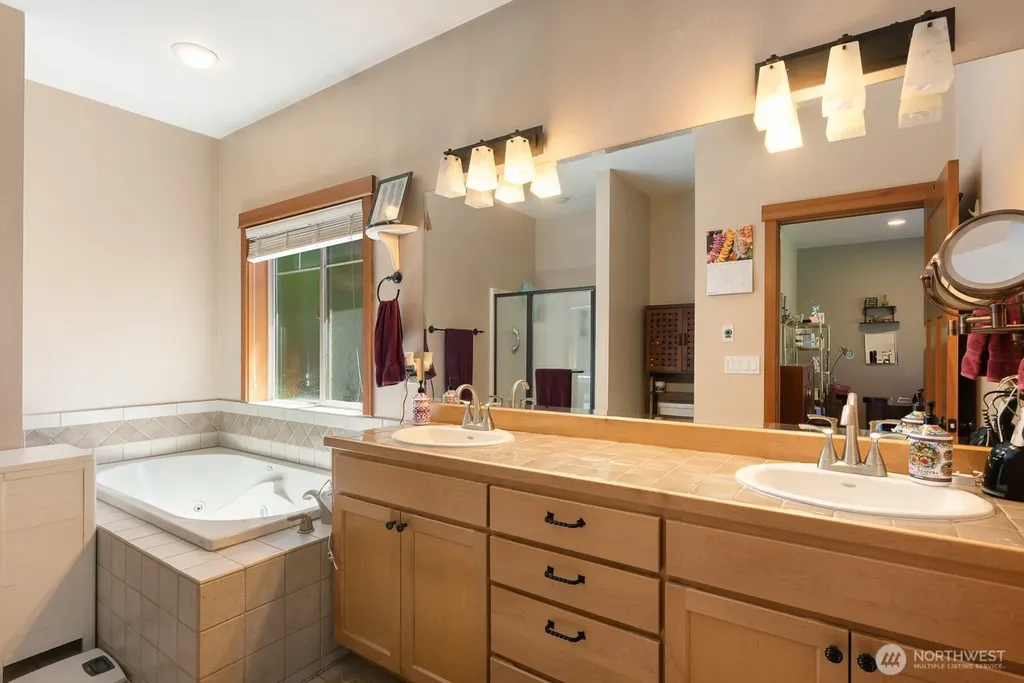 763 Arrowhead Road Camano Island WA 98282