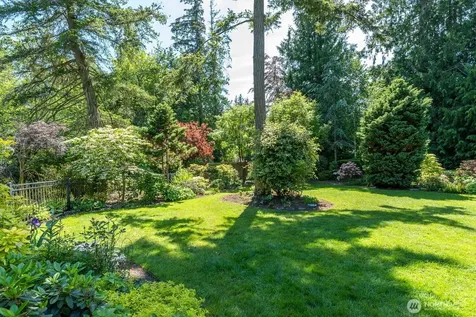 763 Arrowhead Road Camano Island WA 98282