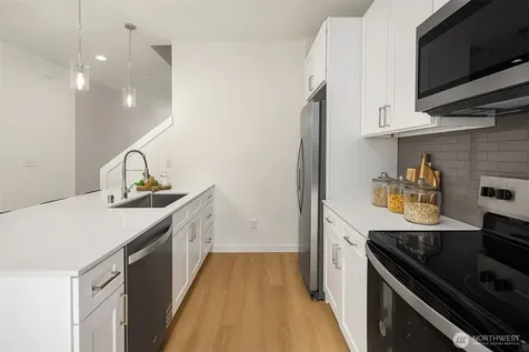 1518 Hollow Dale Place Everett WA 98204