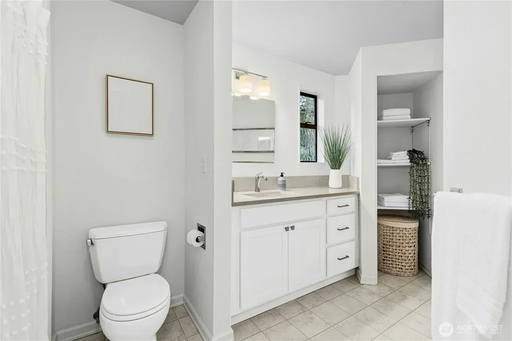 19524 Echo Lake Place N Shoreline WA 98133