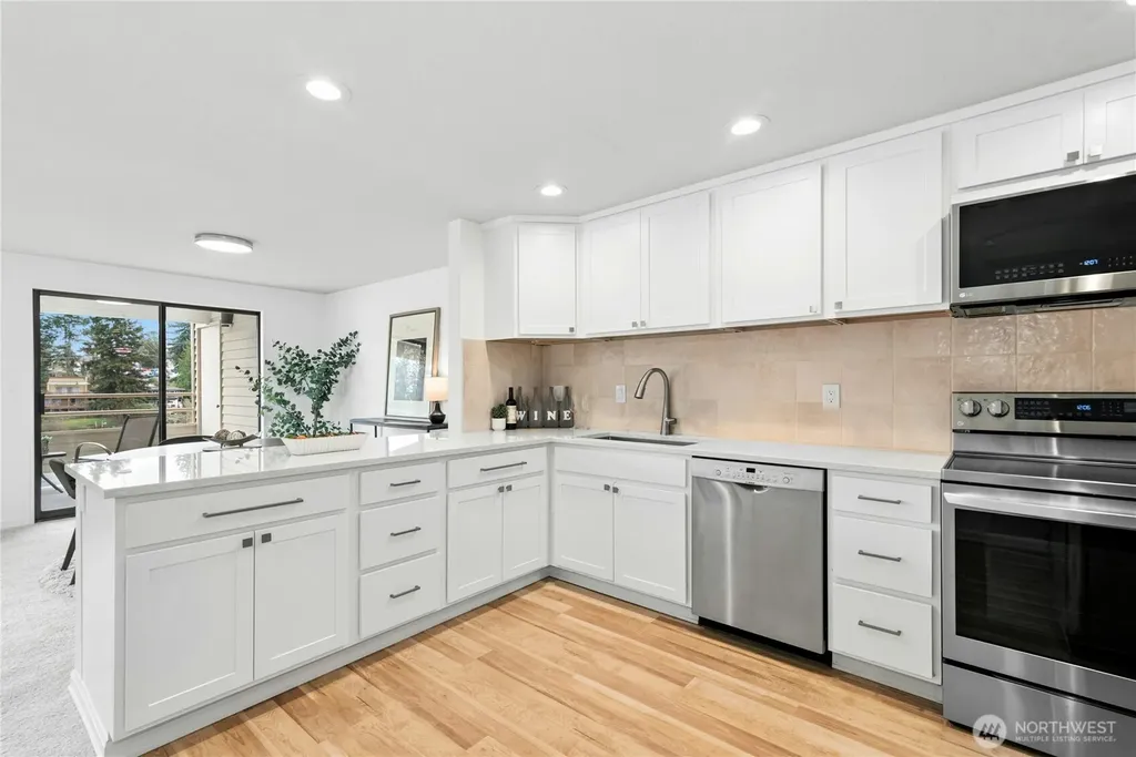 19524 Echo Lake Place N Shoreline WA 98133