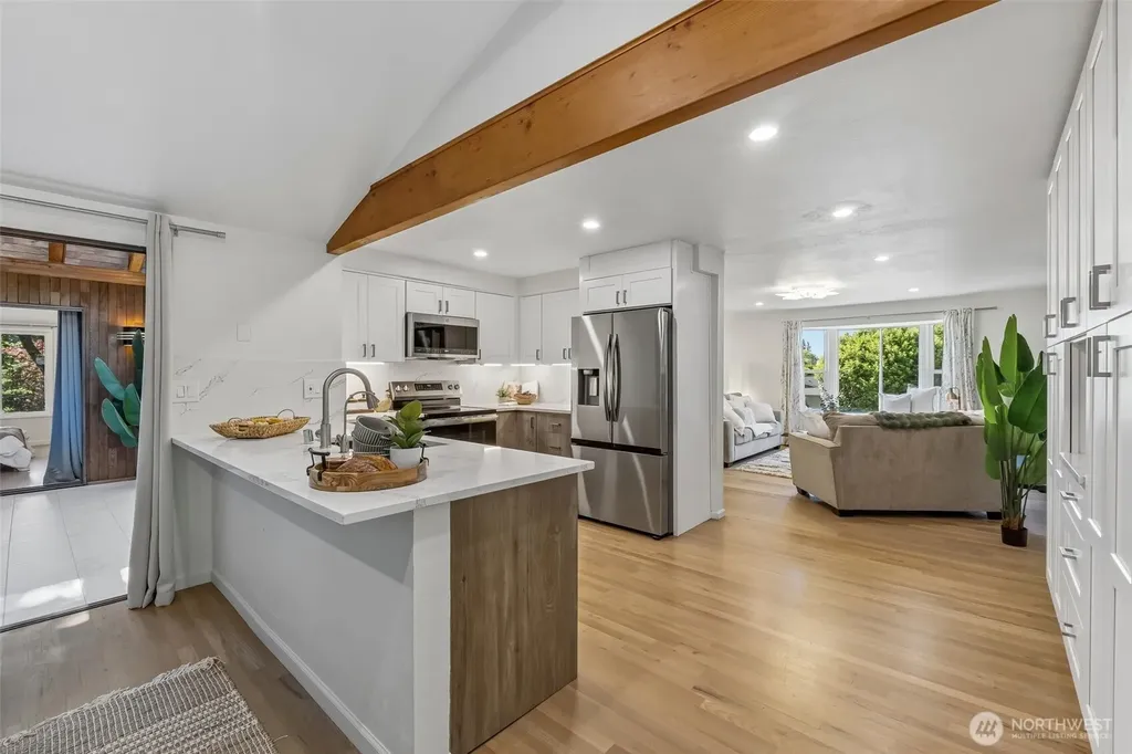 5023 236th Place SE Woodinville WA 98072