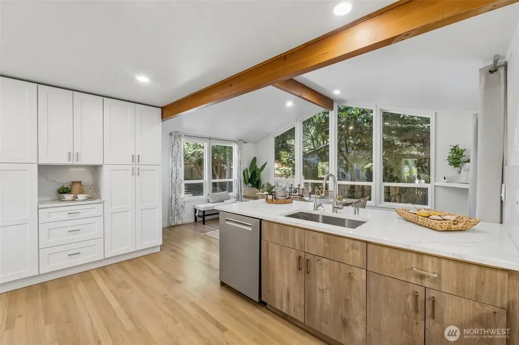 5023 236th Place SE Woodinville WA 98072