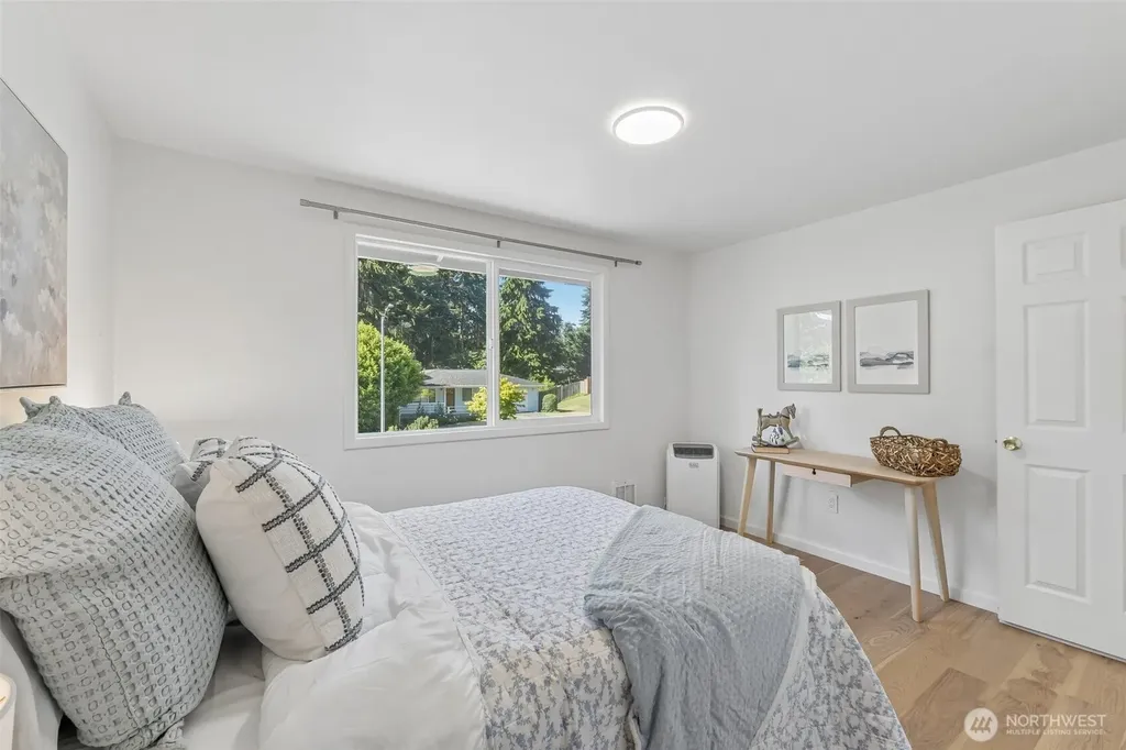 5023 236th Place SE Woodinville WA 98072