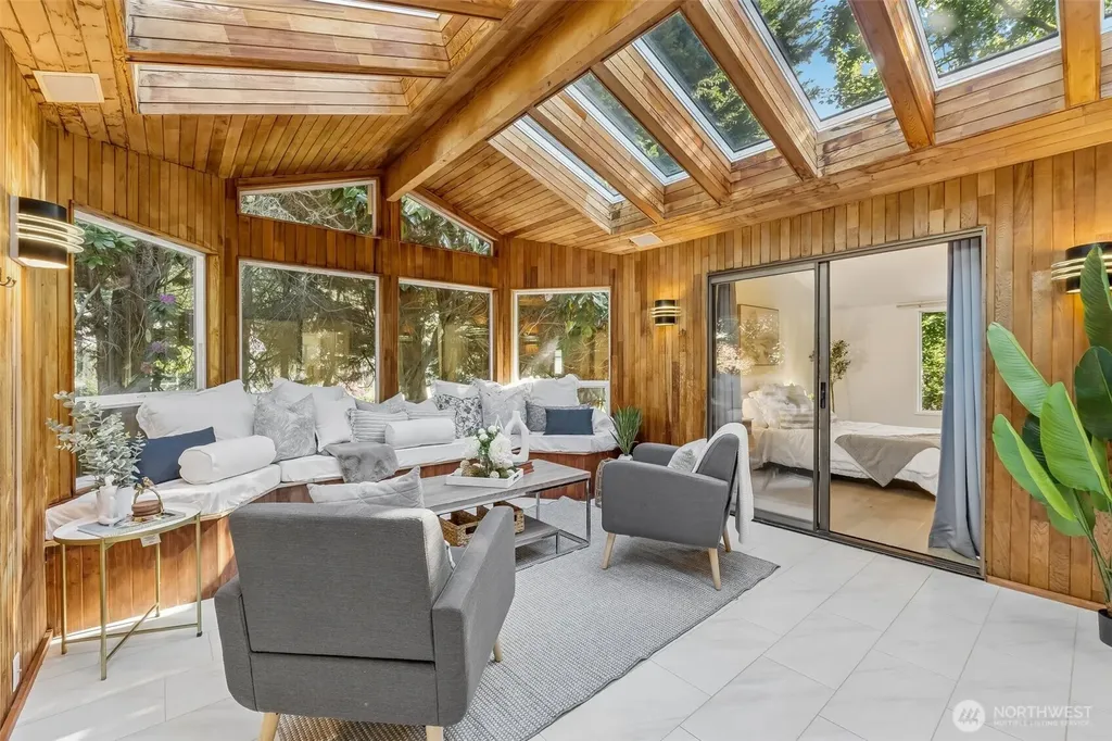 5023 236th Place SE Woodinville WA 98072
