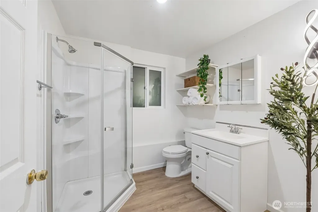 5023 236th Place SE Woodinville WA 98072