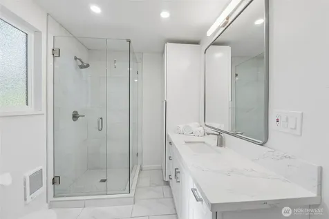 5023 236th Place SE Woodinville WA 98072