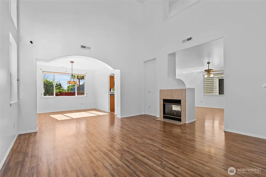 17706 90th Avenue E Puyallup WA 98375