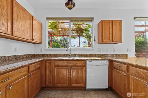 17706 90th Avenue E Puyallup WA 98375