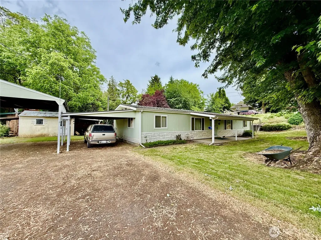 321 Bruce Street Waitsburg WA 99361