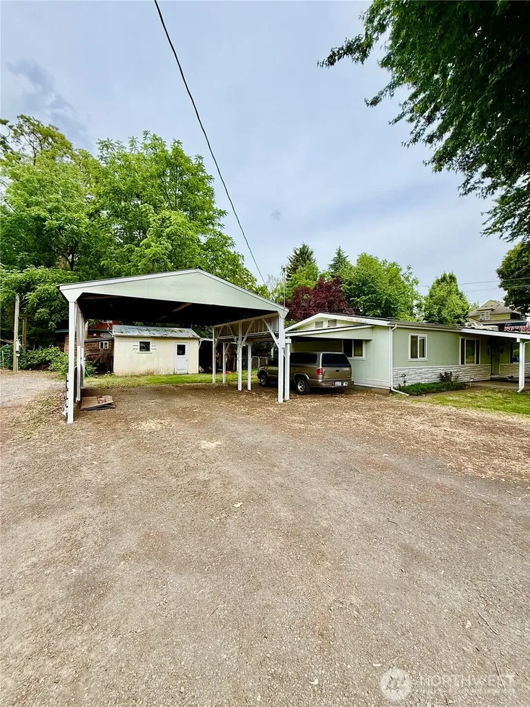 321 Bruce Street Waitsburg WA 99361