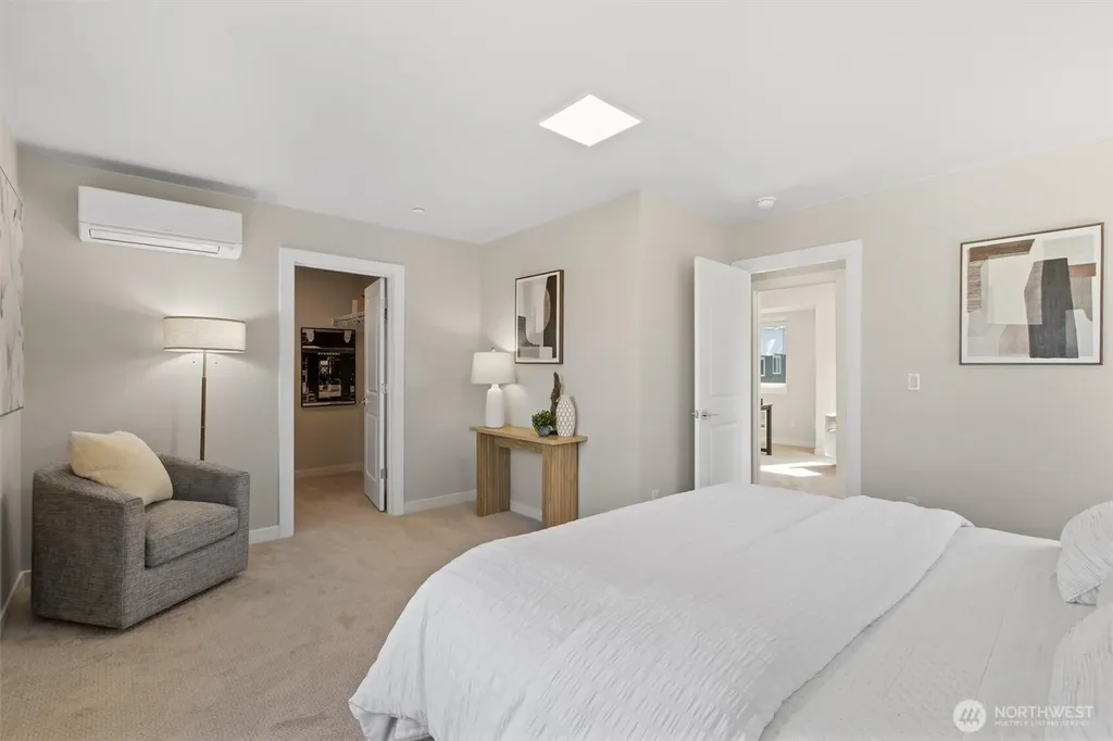 8025 177th Place NE Kenmore WA 98028