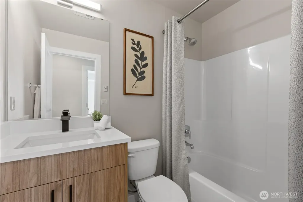 8025 177th Place NE Kenmore WA 98028