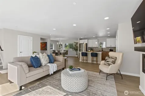 8025 177th Place NE Kenmore WA 98028