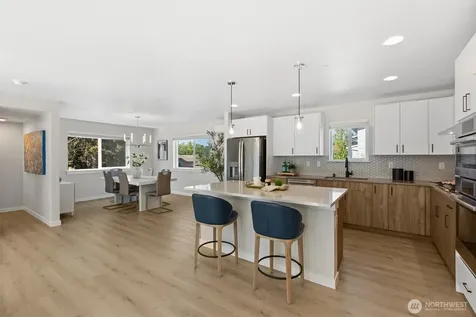 8025 177th Place NE Kenmore WA 98028