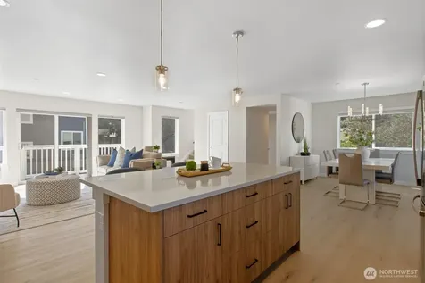 8025 177th Place NE Kenmore WA 98028