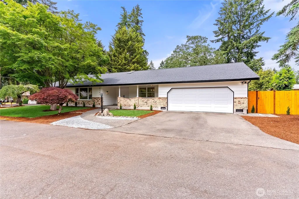 9701 Lake Steilacoom Drive SW Lakewood WA 98498