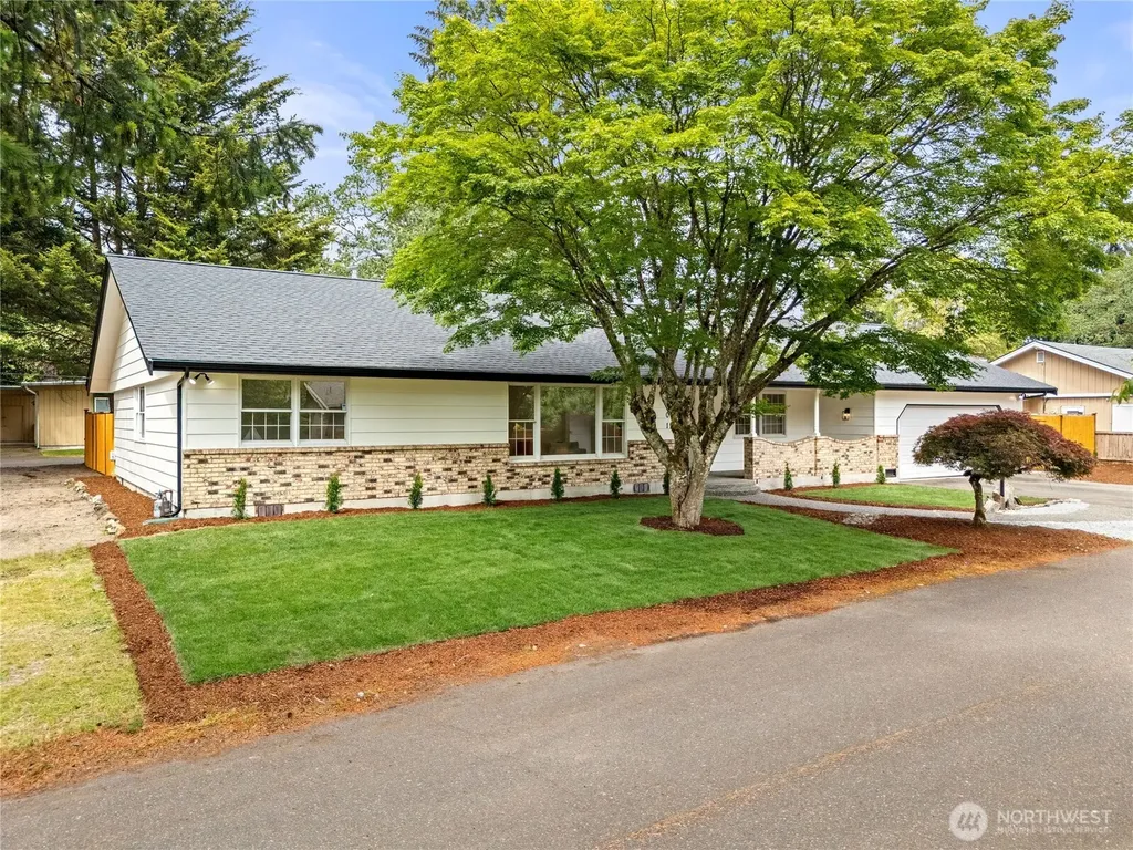 9701 Lake Steilacoom Drive SW Lakewood WA 98498