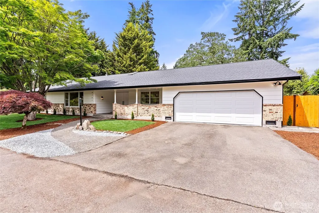 9701 Lake Steilacoom Drive SW Lakewood WA 98498