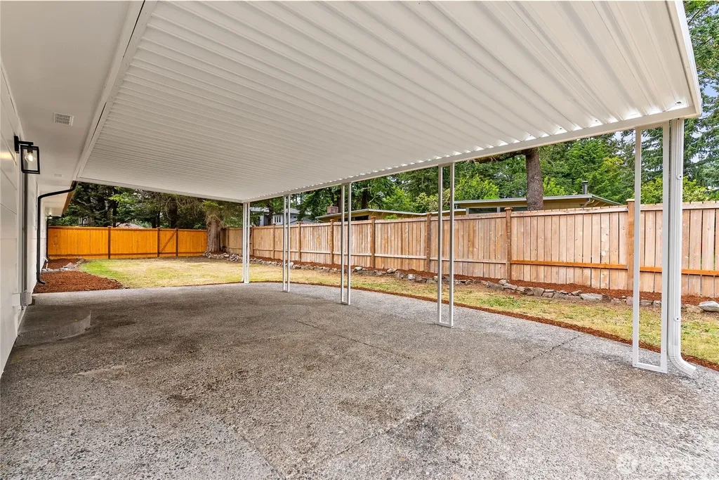 9701 Lake Steilacoom Drive SW Lakewood WA 98498