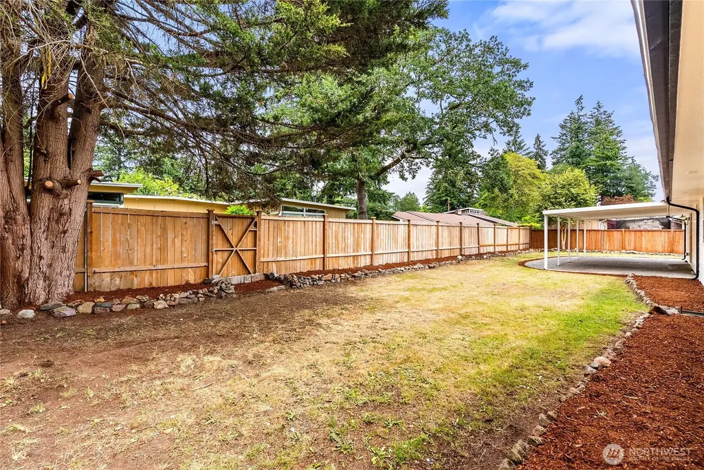 9701 Lake Steilacoom Drive SW Lakewood WA 98498