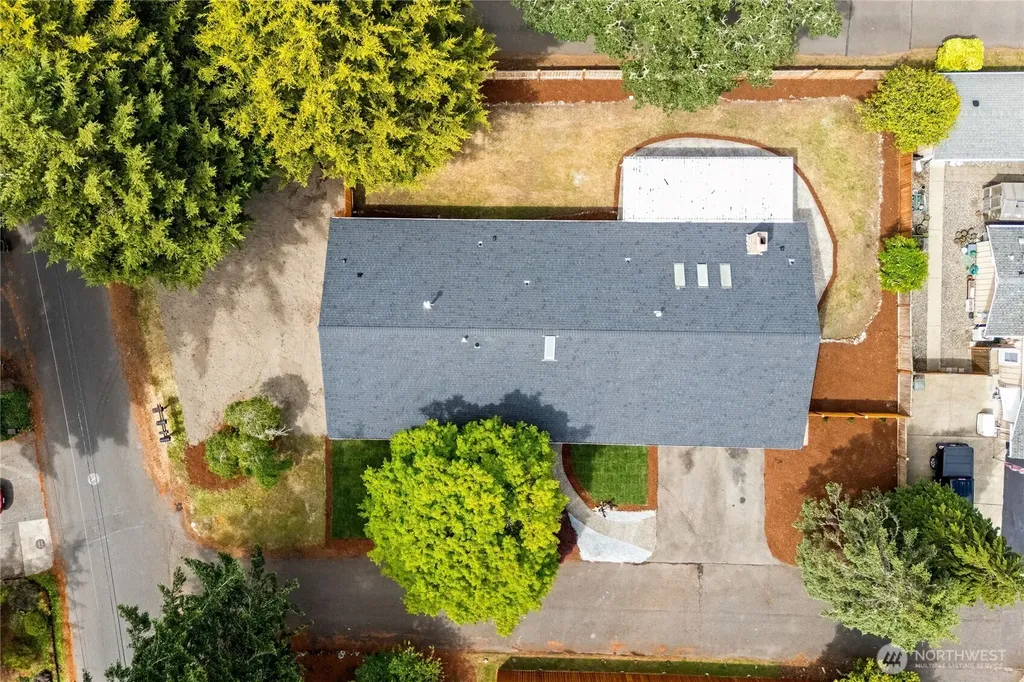 9701 Lake Steilacoom Drive SW Lakewood WA 98498