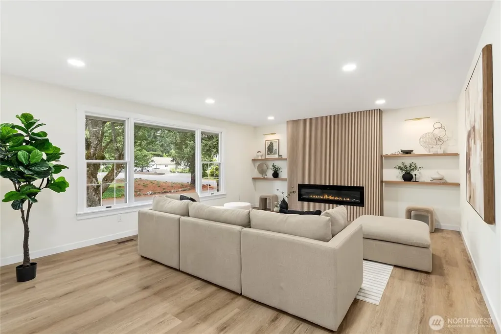 9701 Lake Steilacoom Drive SW Lakewood WA 98498