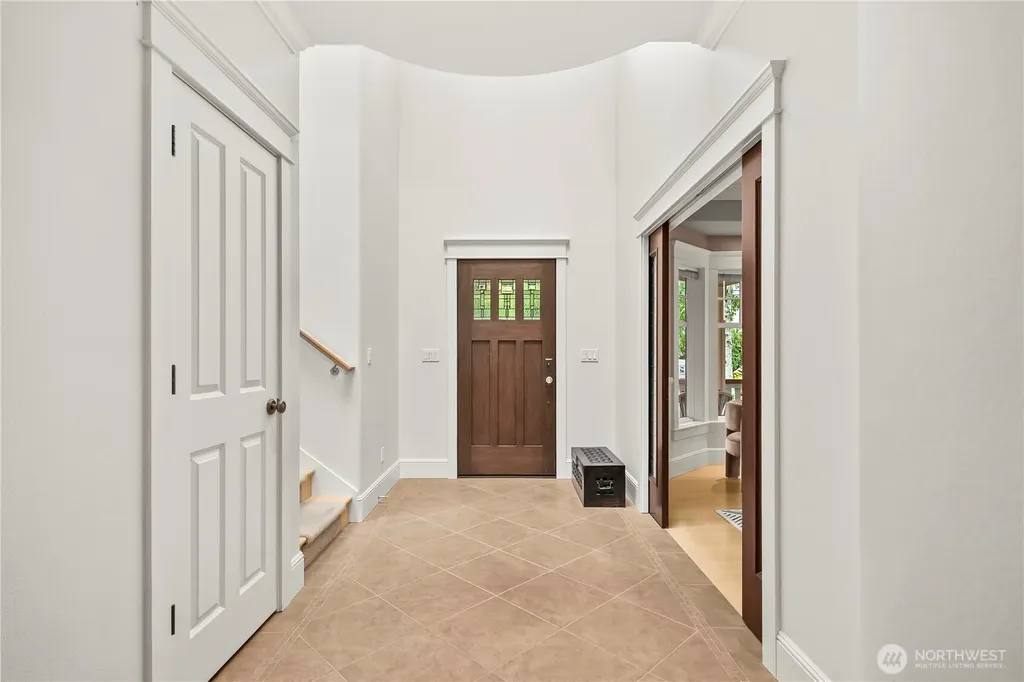 3019 61st Avenue SE Mercer Island WA 98040